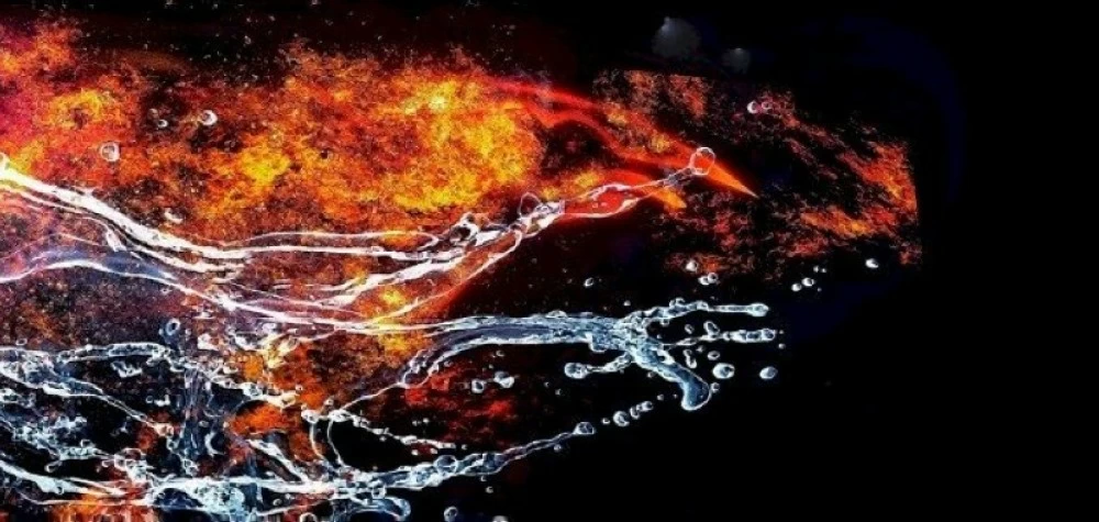 امرأة تهاجم جارتها بـ«ماء النار» بسبب شجار أطفال امرأة تهاجم جارتها بـ«ماء النار» بسبب شجار أطفال