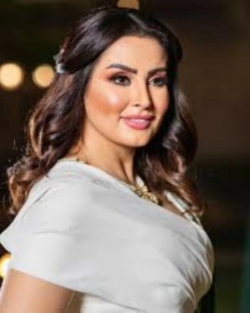 مروة محمد: محتالون أجبروني على بيع قصري في دبي مروة محمد: محتالون أجبروني على بيع قصري في دبي