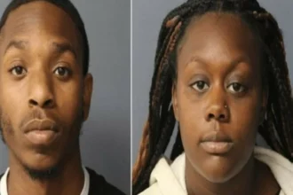 ماتت تحت التعذيب.. والدان يقتلان طفلتهما بوحشية