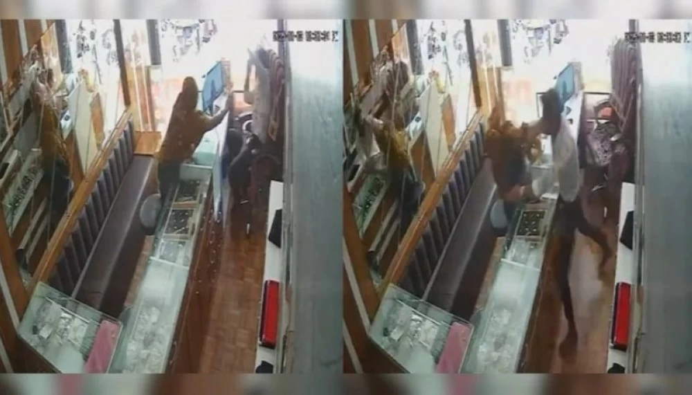 حاولت سرقة المجوهرات بـ«مسحوق الفلفل».. ففوجئت بـ 20 صفعة!