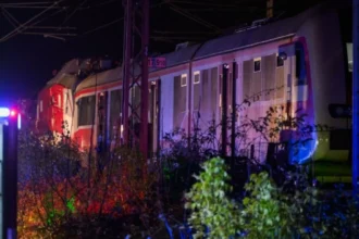 إصابة العشرات إثر تصادم قطارين في سلوفاكيا