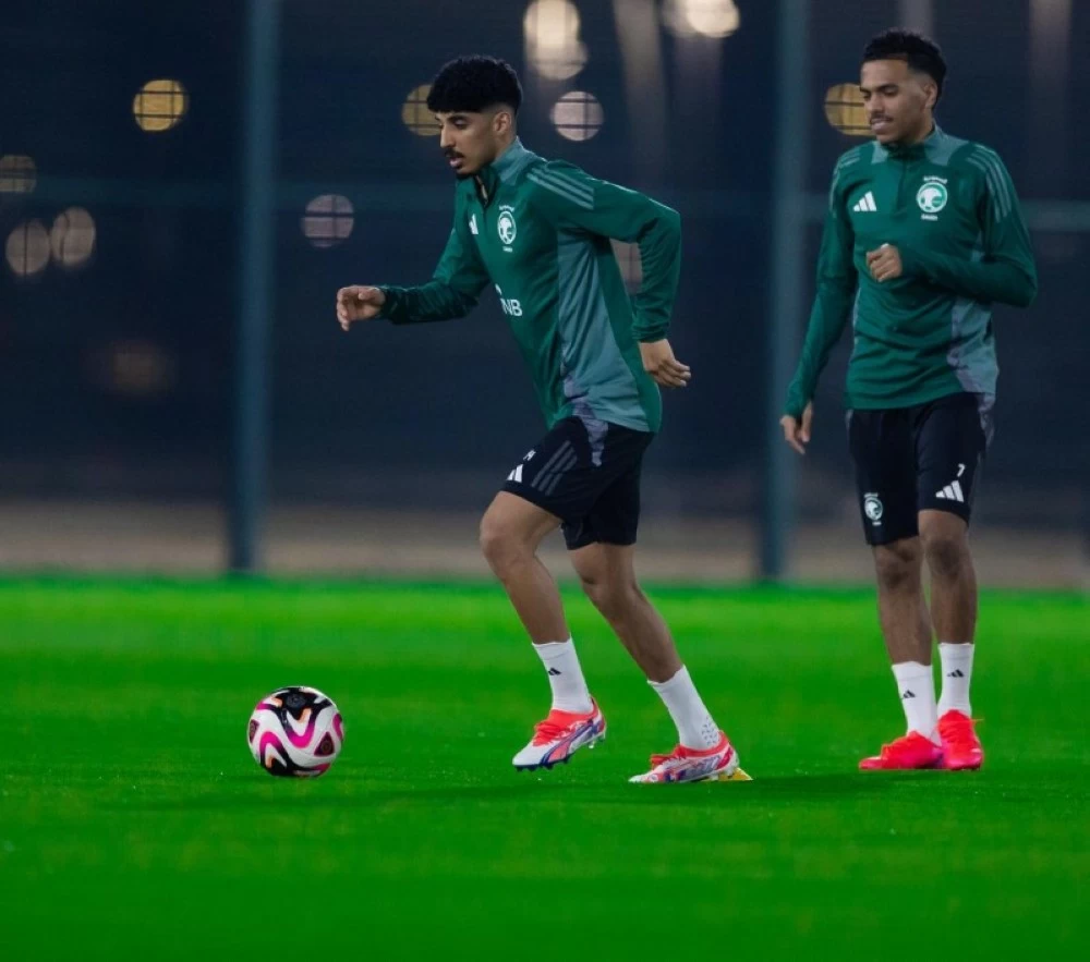 «مناورة كروية» تعد الأخضر لودية ساحل العاج