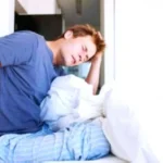 النوم الخاطئ يسرق صحتك.. ويهدد عمودك الفقري