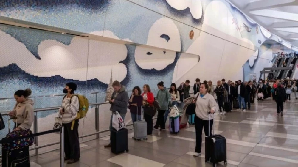 أطول إغلاق حكومي.. 2200 رحلة ملغاة و7600 متأخرة في أمريكا