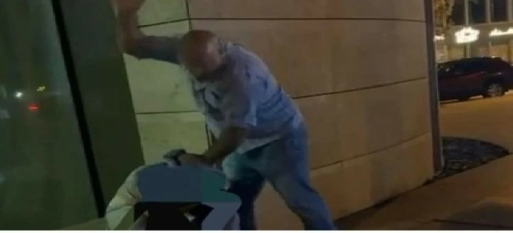 مرافق مستشار رئيس وزراء لبناني يعتدي على طالب سوري