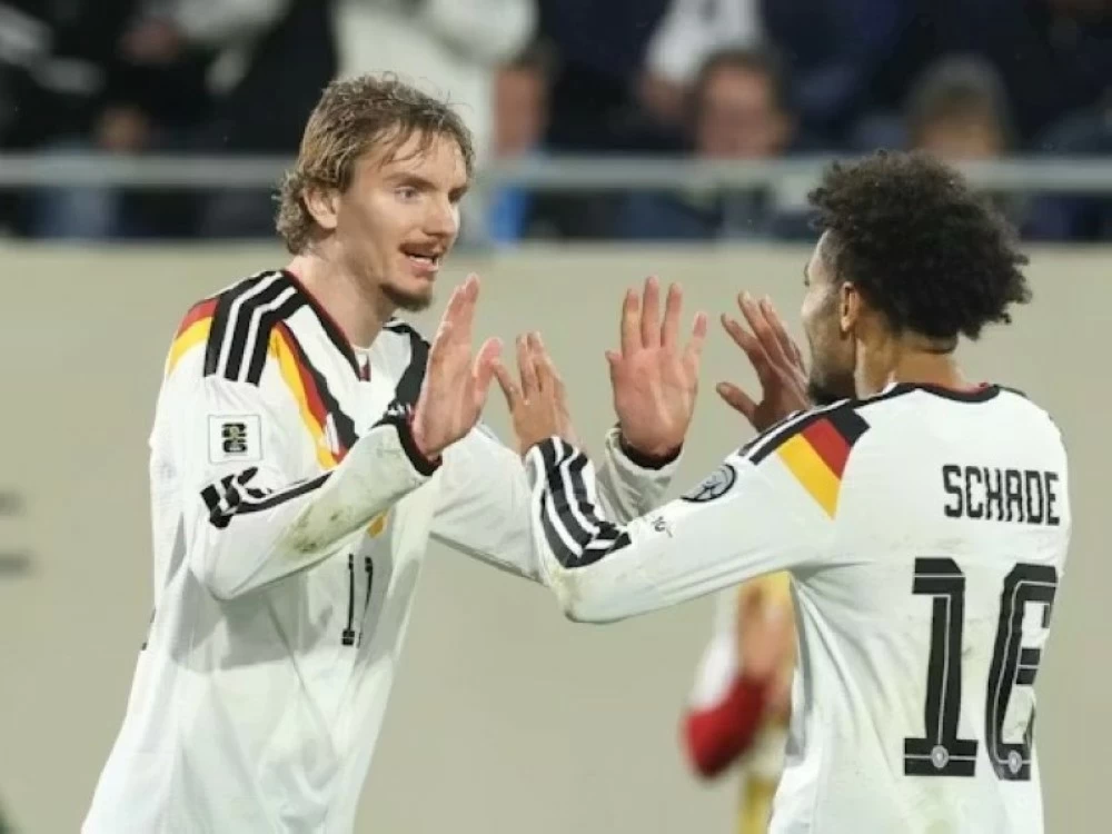 ألمانيا تقترب من التأهل إلى كأس العالم بالفوز على لوكسمبورغ ألمانيا تقترب من التأهل إلى كأس العالم بالفوز على لوكسمبورغ