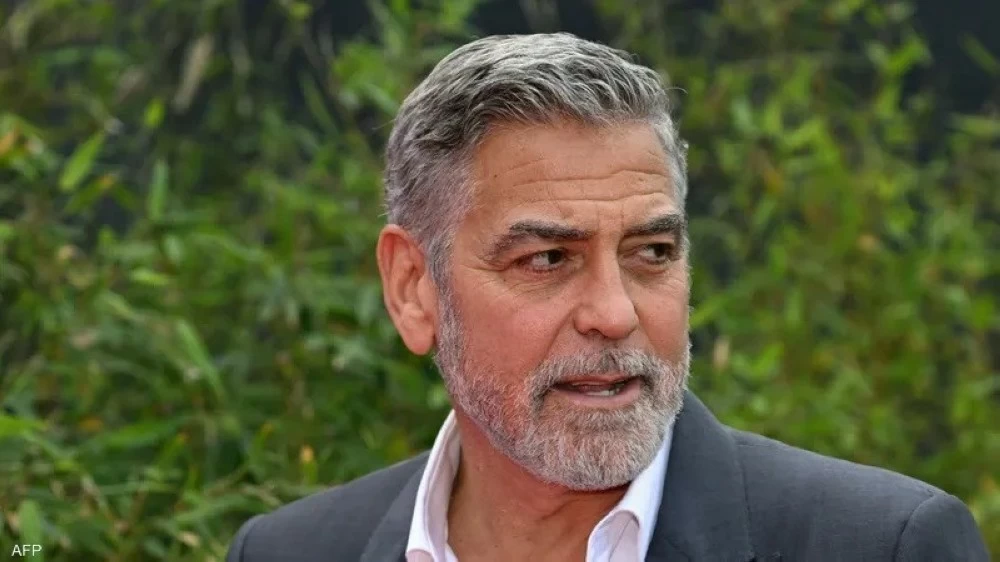 جورج كلوني يكشف حيلة لـ«إخفاء الشيب» جورج كلوني يكشف حيلة لـ«إخفاء الشيب»