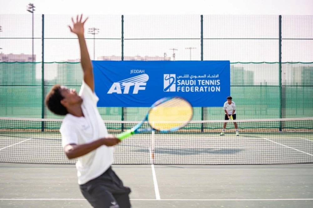 نجوم التنس الصاعدون يسطعون في منافسات 14 و16 سنة بجدة نجوم التنس الصاعدون يسطعون في منافسات 14 و16 سنة بجدة