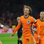3 أهداف في 4 دقائق.. «الطواحين الهولندية» تعبر للمونديال