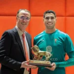 حكيمي يتوّج بجائزة الأسد الذهبي لأفضل لاعب أفريقي