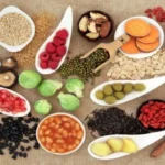 أطعمة طبيعية تساهم في تنظيف الجسم وتعزيز وظائف الكبد والمناعة