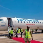 عراك «مشاهير السوشيال ميديا» يحوّل طائرة إلى حلبة ملاكمة