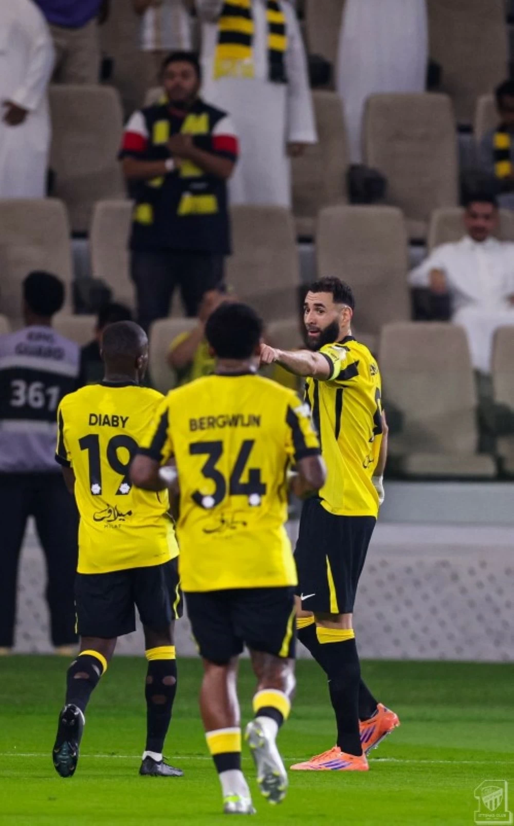 50 مساهمة تهديفية.. بنزيما يعانق التاريخ بإنجاز جديد