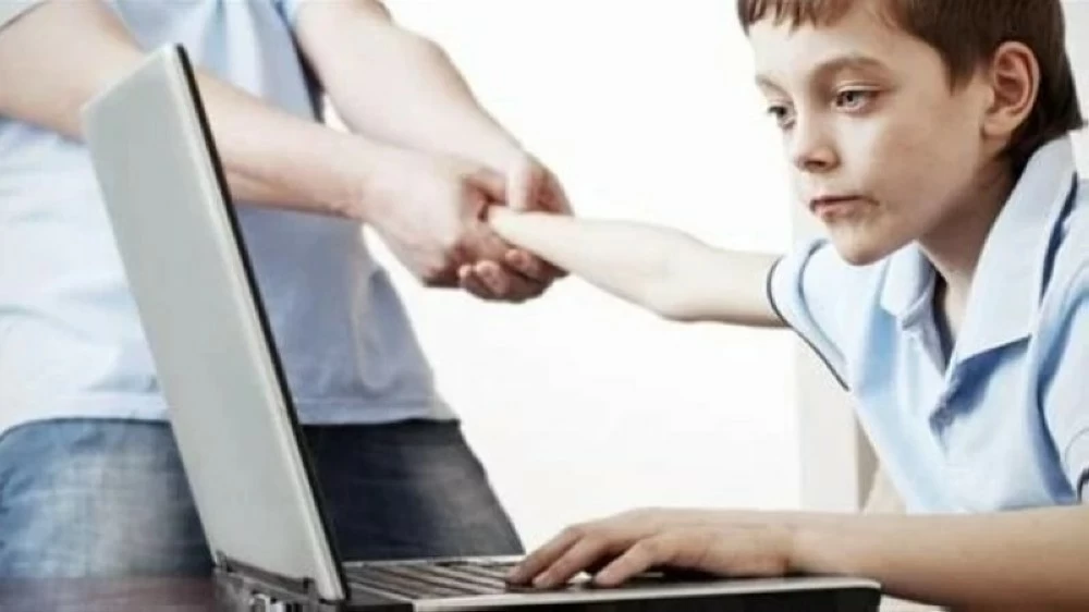 البرلمان الأوروبي يقرّ حظر وسائل التواصل على الأطفال دون 16 عاماً البرلمان الأوروبي يقرّ حظر وسائل التواصل على الأطفال دون 16 عاماً