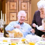 فوائد الجلوس مع العائلة:   