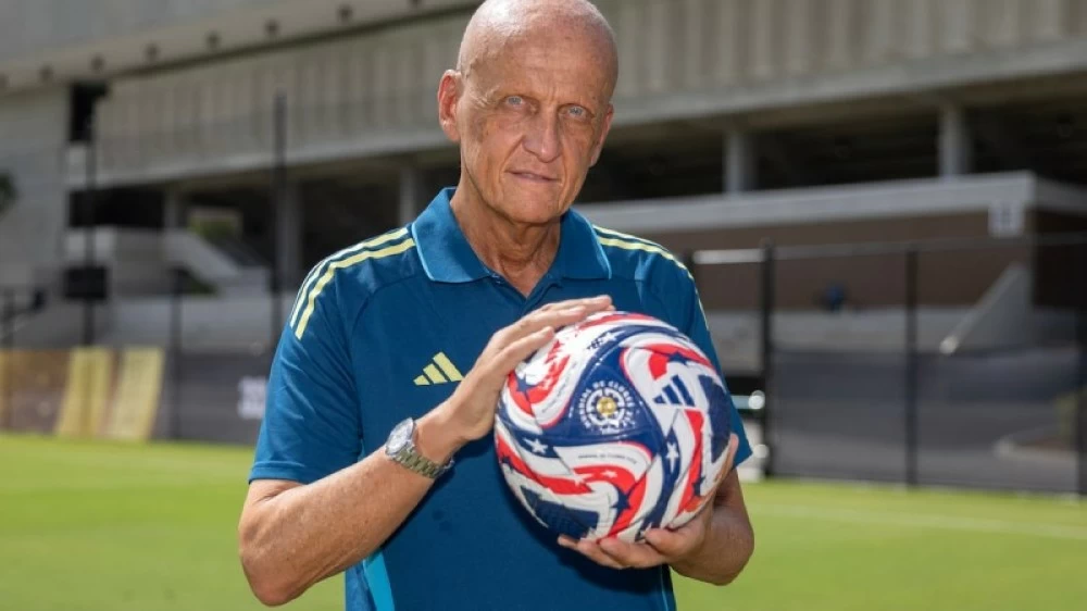 بتوصية من «الفيفا».. إبعاد اللاعب المصاب لمدة دقيقتين في كأس العرب بتوصية من «الفيفا».. إبعاد اللاعب المصاب لمدة دقيقتين في كأس العرب