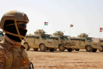 الجيش: إحباط محاولة تسلل وتهريب مخدرات عبر الحدود الشمالية باستخدام طائر