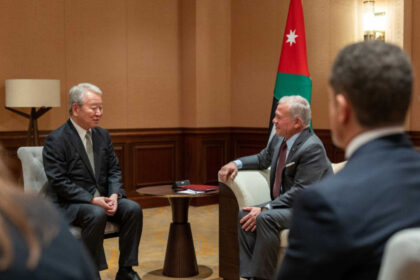 الملك يلتقي رئيس الوكالة اليابانية للتعاون الدولي “جايكا”