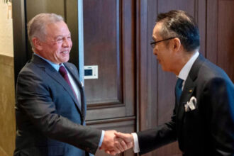 الملك يبحث في طوكيو فرص تعزيز التعاون الاقتصادي والاستثماري بين الأردن واليابان