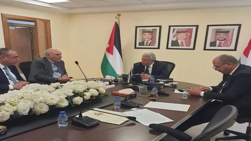 القطامين يؤكد ضرورة شمول السائقين في منظومة الضمان الاجتماعي القطامين يؤكد ضرورة شمول السائقين في منظومة الضمان الاجتماعي