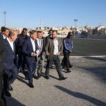 رئيس الوزراء يطلع على سير العمل في توسعة قسم العناية الحثيثة في مستشفى الزرقاء الحكومي