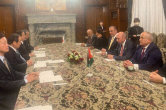 الفايز: الأردن قوي سياسيا وأمنيا لكنه يواجه تحديات اقتصادية بسبب الصراعات من حوله