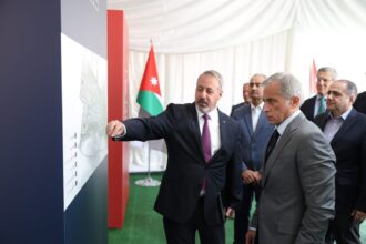 رئيس الوزراء يُطلق مشروع “مدينة عمرة” كنموذج حضري مستقبلي يمتد لـ25 عاماً