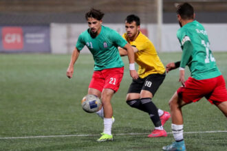 فريق الجزيرة يواصل صدارة دوري الرديف