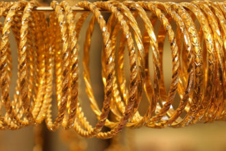 82.4 دينار سعر الذهب عيار 21 بالسوق المحلية