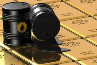 انخفاض أسعار النفط و استقرار الذهب عالميا