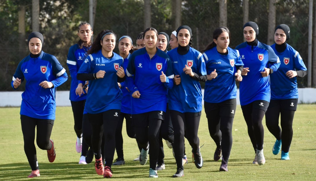 منتخب الشابات لكرة القدم يلتقي نظيره الجزائري غدا