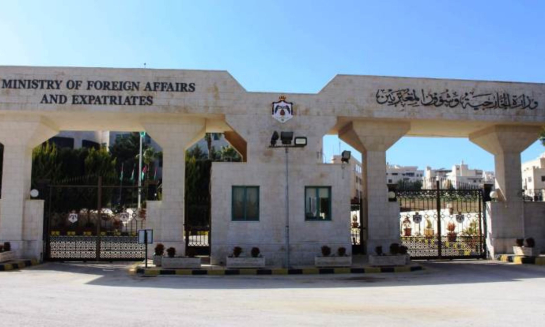 الخارجية تتابع تفاصيل مقتل مواطنين أردنيين اثنين تم تجنيدهما للقتال مع الجيش الروسي الخارجية تتابع تفاصيل مقتل مواطنين أردنيين اثنين تم تجنيدهما للقتال مع الجيش الروسي