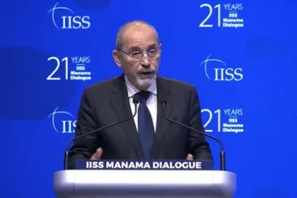 الصفدي: يجب الالتزام باتفاق وقف إطلاق النار في غزة لتحقيق السلام