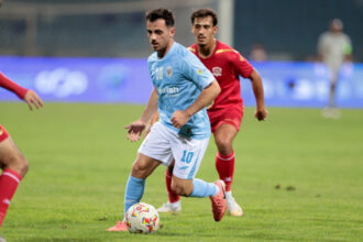 الفيصلي يقفز إلى صدارة دوري المحترفين لكرة القدم