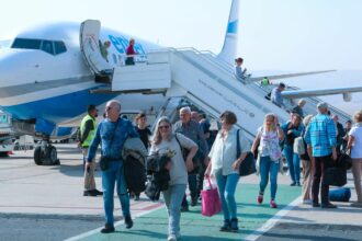 أولى الرحلات الجوية العارضة من بولندا تحط في مطار الملك حسين بالعقبة