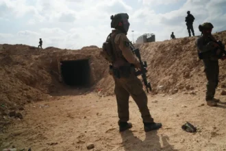 كاتس يأمر بتدمير كل أنفاق غزة​ 