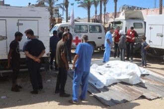 اسرائيل تسلم جثامين 15 شهيدا​ 