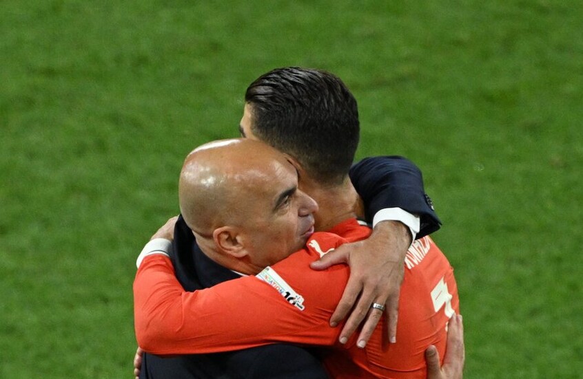 أول تعليق من مارتينيز بعد طرد كريستيانو رونالدو (فيديو)