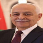 رئيس الديوان الملكي يفتتح مصنعا للألبسة في الكرك تزامنا مع زيارة الملك