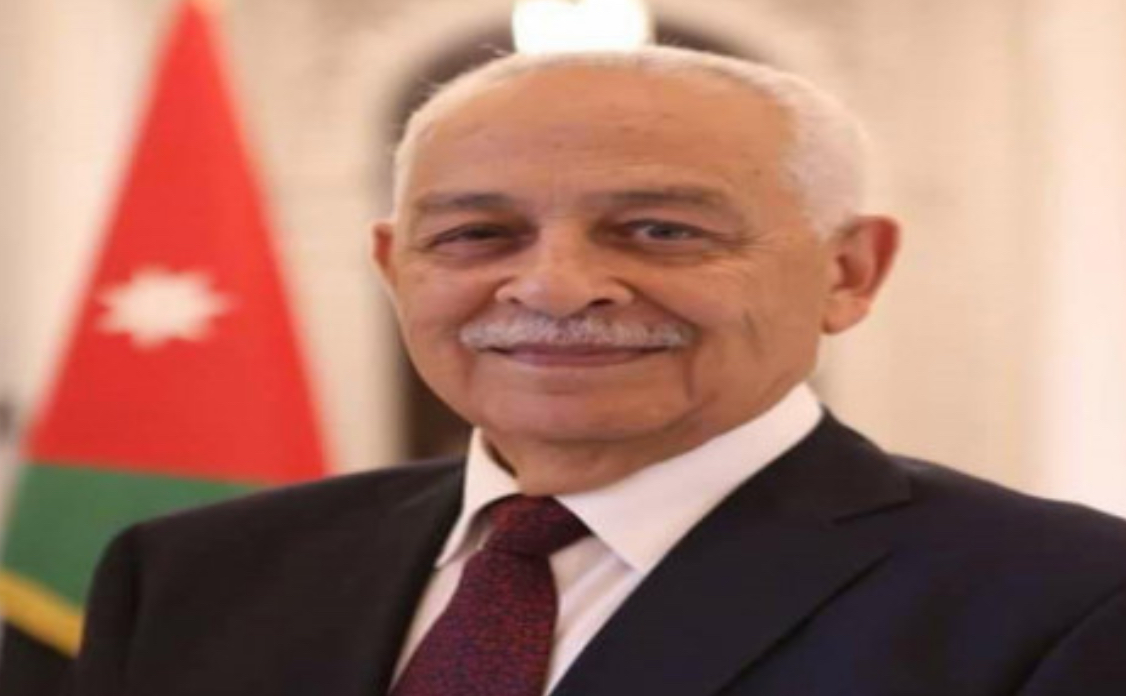 رئيس الديوان الملكي يفتتح مصنعا للألبسة في الكرك تزامنا مع زيارة الملك