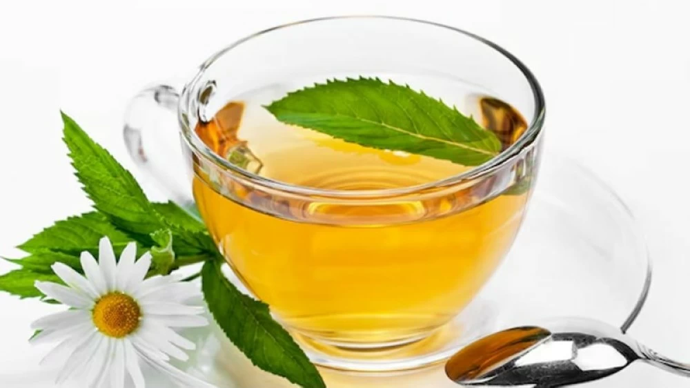 شاي الأعشاب يحرق الدهون ويهدئ الأعصاب.. لكن بشرط!