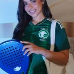 سارة خنكار لـ«عكاظ»: «البادل» كانت تحدياً بعد إصابة أفقدتني 50% من قوة يدي