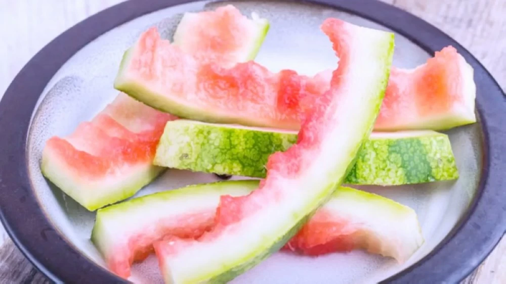 فوائد قشر البطيخ: