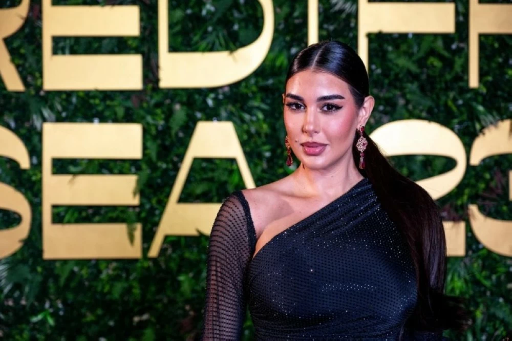 ياسمين صبري تشيد بفرص الفن في السعودية.. وتثير جدلاً بتصريحاتها عن العمرة ياسمين صبري تشيد بفرص الفن في السعودية.. وتثير جدلاً بتصريحاتها عن العمرة