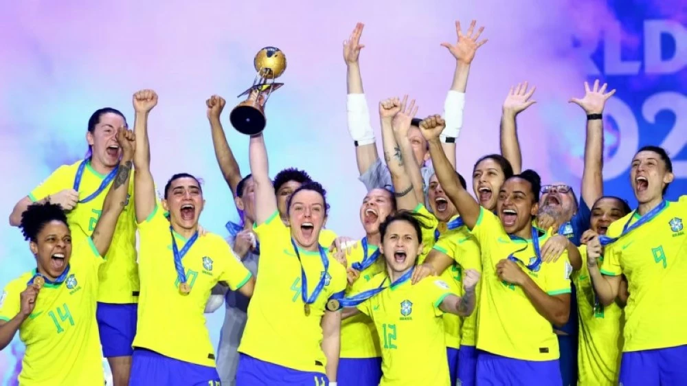 «السامبا» يُتوج بكأس العالم لكرة القدم داخل الصالات للسيدات «السامبا» يُتوج بكأس العالم لكرة القدم داخل الصالات للسيدات