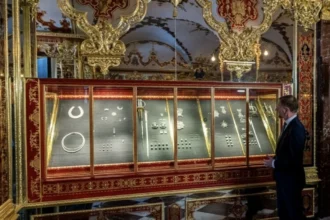 كيف تختفي الكنوز من المتاحف.. ثم تُباع وكأن شيئاً لم يكن؟