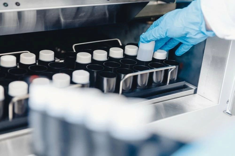 كارثة وراثية تهزّ أوروبا: متبرّع واحد ينشر طفرة قاتلة بين 200 طفل كارثة وراثية تهزّ أوروبا: متبرّع واحد ينشر طفرة قاتلة بين 200 طفل