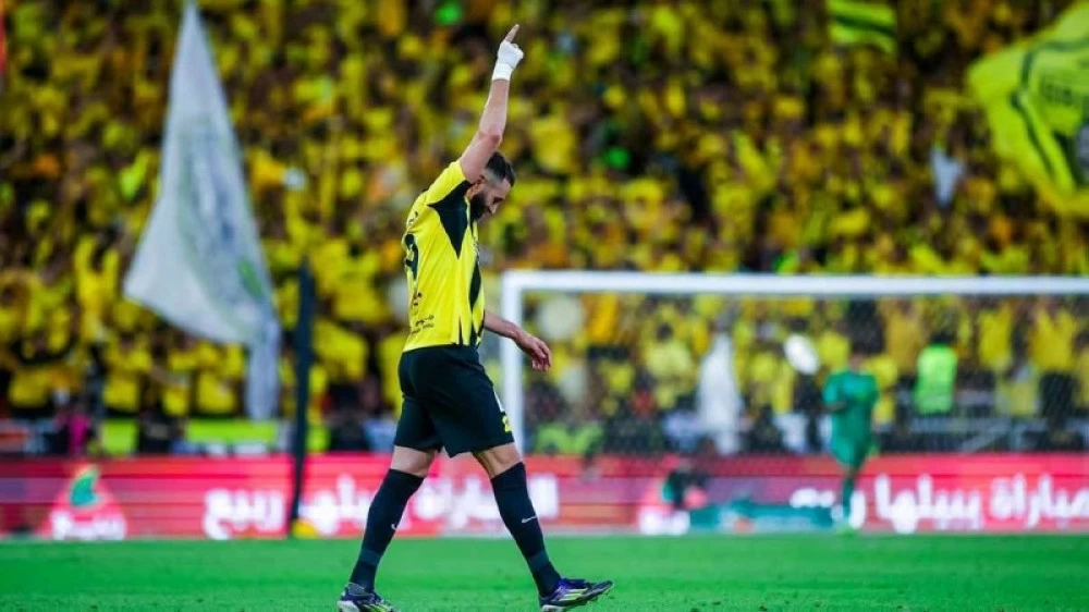 «لو دعوني.. سألبّي».. بنزيما يلمح لعودة تاريخية في كأس العالم «لو دعوني.. سألبّي».. بنزيما يلمح لعودة تاريخية في كأس العالم