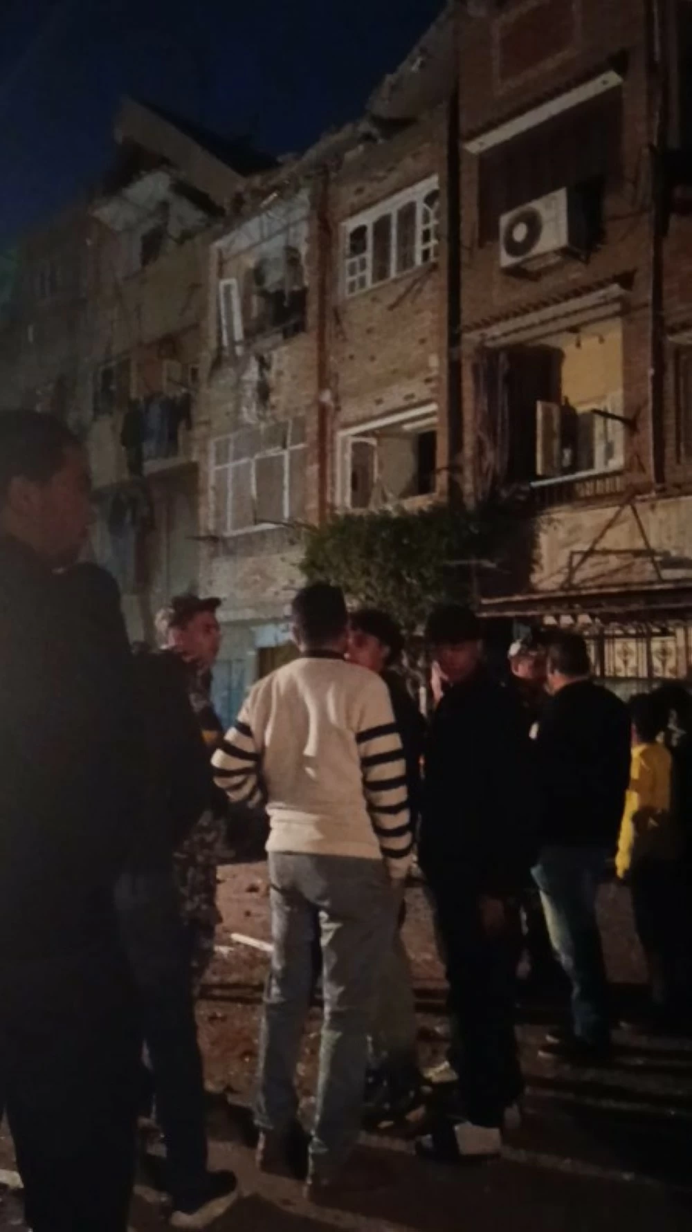 مصر: انفجار غاز يهز إمبابة ويصيب 5 أشخاص مصر: انفجار غاز يهز إمبابة ويصيب 5 أشخاص