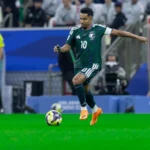 سالم الدوسري يعتلي صدارة «العرب»